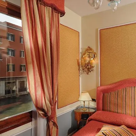 Arlecchino - Dada Hotel 3*